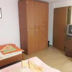 Piero Hostel *