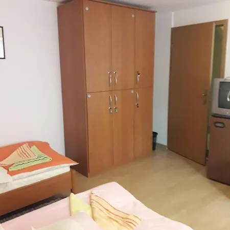 Piero Hostel *