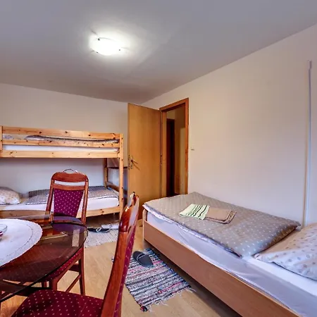 Piero Hostel *