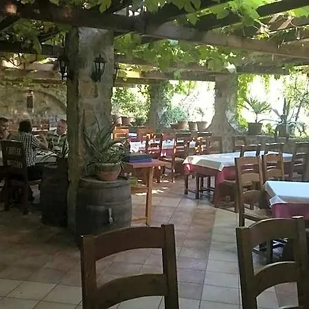 Hostel Piero