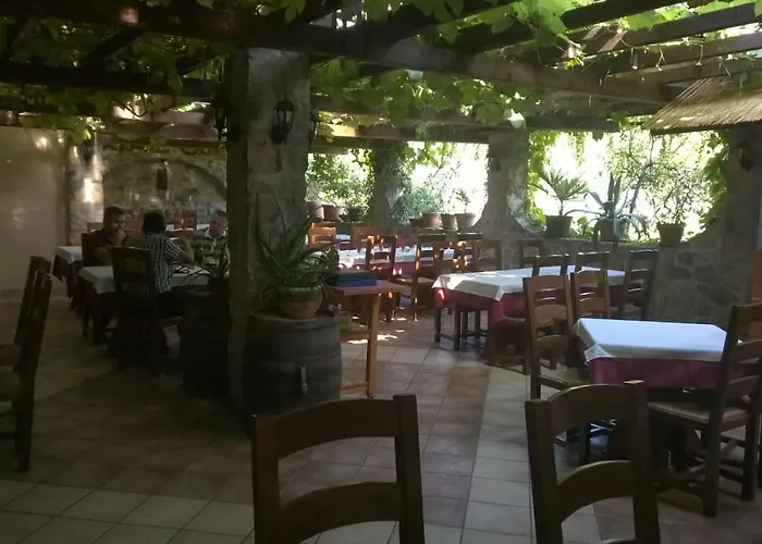 Piero Hostal Liubliana